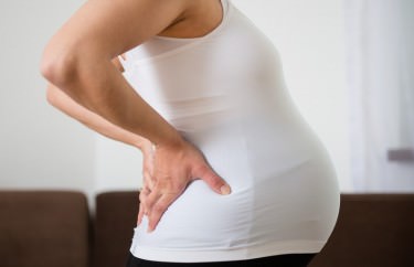 Rwa kulszowa w ciąży - objawy, leczenie, ćwiczenia