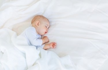 Zaparcia u niemowląt - przyczyny, objawy, leczenie